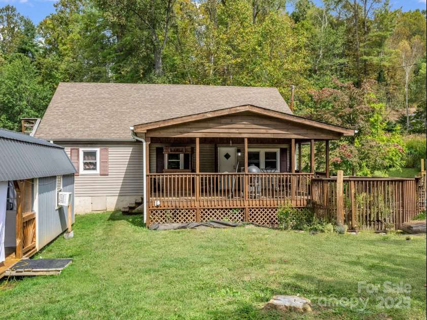 1761 Old Haywood Road, Asheville, NC 28806.  MLS# CAR4307370, YatesRealty ID 398. 