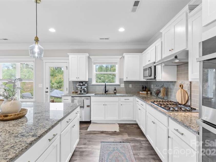 2633 Lakefront Drive, Belmont, NC 28012.  MLS# CAR4310302, YatesRealty ID 398. 