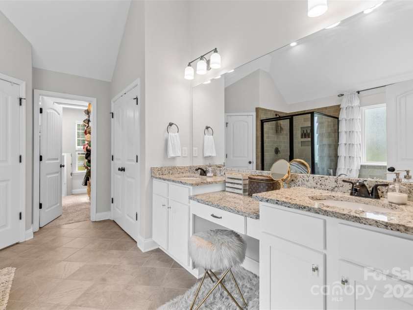 2633 Lakefront Drive, Belmont, NC 28012.  MLS# CAR4310302, YatesRealty ID 398. 