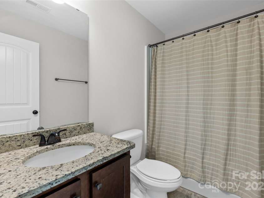 2633 Lakefront Drive, Belmont, NC 28012.  MLS# CAR4310302, YatesRealty ID 398. 