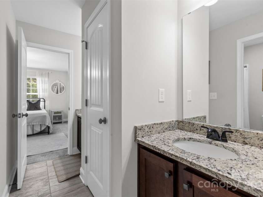 2633 Lakefront Drive, Belmont, NC 28012.  MLS# CAR4310302, YatesRealty ID 398. 