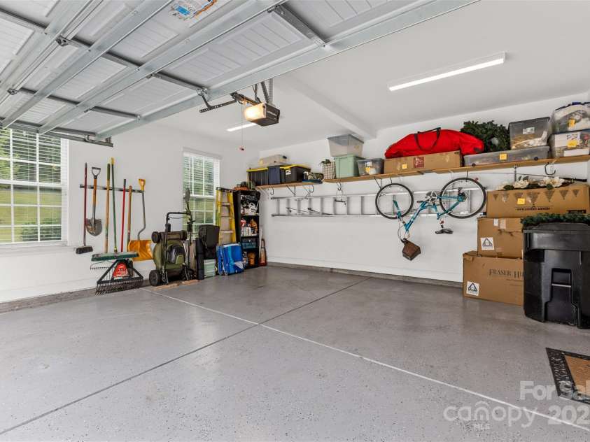 2633 Lakefront Drive, Belmont, NC 28012.  MLS# CAR4310302, YatesRealty ID 398. 