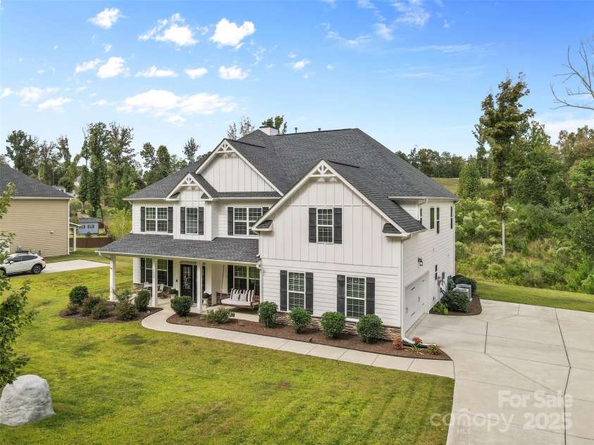 2633 Lakefront Drive, Belmont, NC 28012.  MLS# CAR4310302, YatesRealty ID 398. 