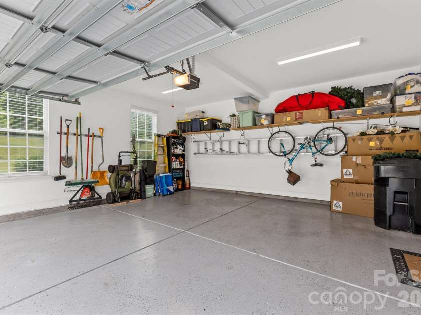 2633 Lakefront Drive, Belmont, NC 28012.  MLS# CAR4310302, YatesRealty ID 398. 