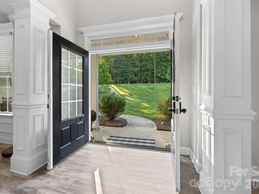 2633 Lakefront Drive, Belmont, NC 28012.  MLS# CAR4422576, YatesRealty ID 398. 