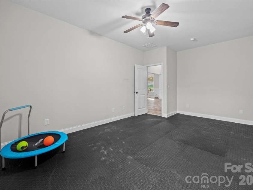 2633 Lakefront Drive, Belmont, NC 28012.  MLS# CAR4422576, YatesRealty ID 398. 