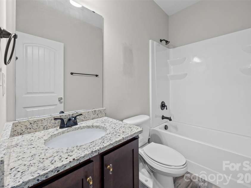 2633 Lakefront Drive, Belmont, NC 28012.  MLS# CAR4422576, YatesRealty ID 398. 