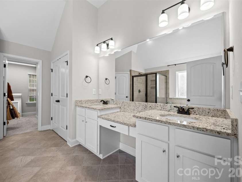 2633 Lakefront Drive, Belmont, NC 28012.  MLS# CAR4422576, YatesRealty ID 398. 