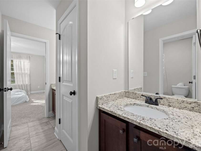 2633 Lakefront Drive, Belmont, NC 28012.  MLS# CAR4422576, YatesRealty ID 398. 