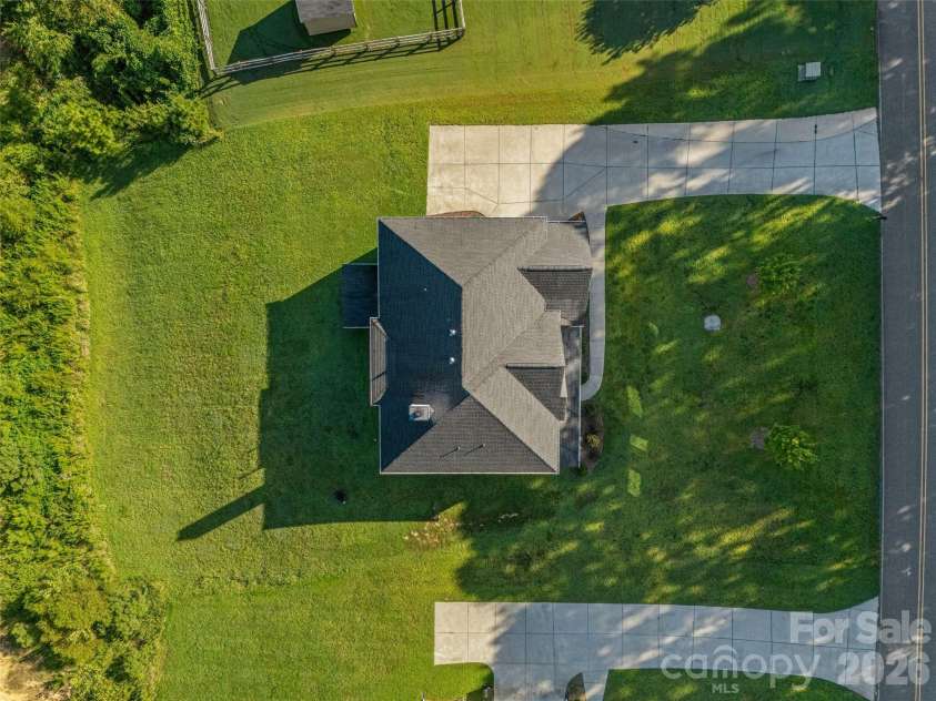 2633 Lakefront Drive, Belmont, NC 28012.  MLS# CAR4422576, YatesRealty ID 398. 