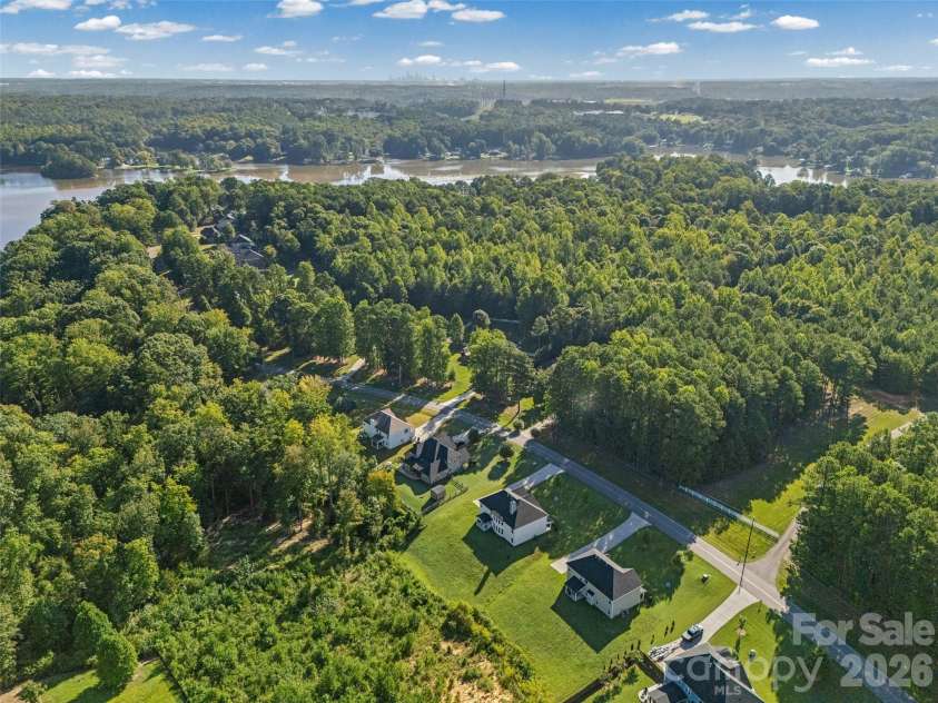 2633 Lakefront Drive, Belmont, NC 28012.  MLS# CAR4422576, YatesRealty ID 398. 
