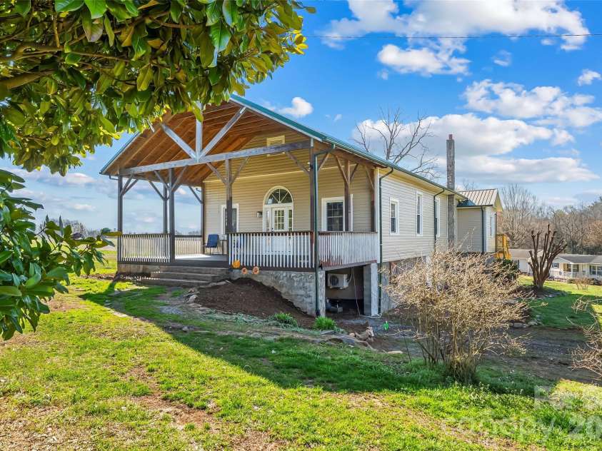 4951 Burns Road, Granite Falls, NC 28630.  MLS# CAR4356121, YatesRealty ID 3980. 