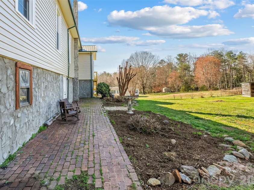 4951 Burns Road, Granite Falls, NC 28630.  MLS# CAR4356121, YatesRealty ID 3980. 