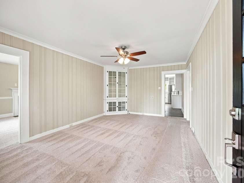 110 Confederate Avenue, Salisbury, NC 28144.  MLS# CAR4405453, YatesRealty ID 39800. 