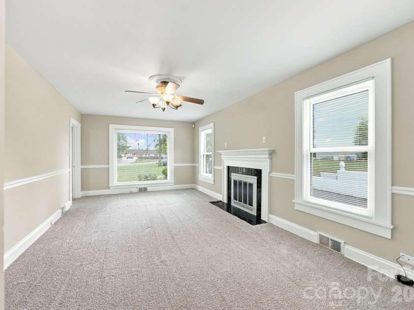 110 Confederate Avenue, Salisbury, NC 28144.  MLS# CAR4405453, YatesRealty ID 39800. 