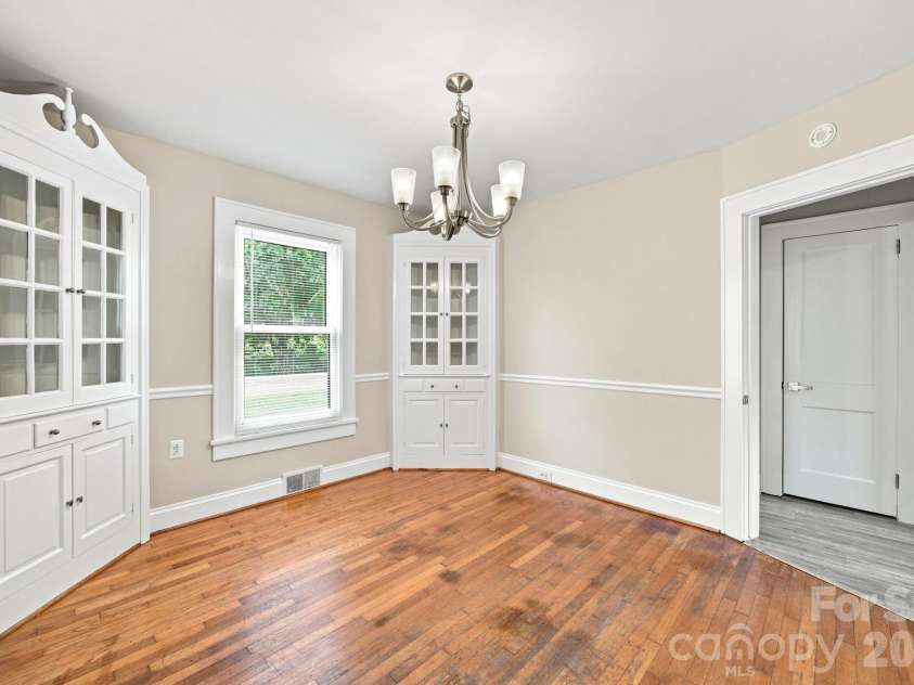 110 Confederate Avenue, Salisbury, NC 28144.  MLS# CAR4405453, YatesRealty ID 39800. 