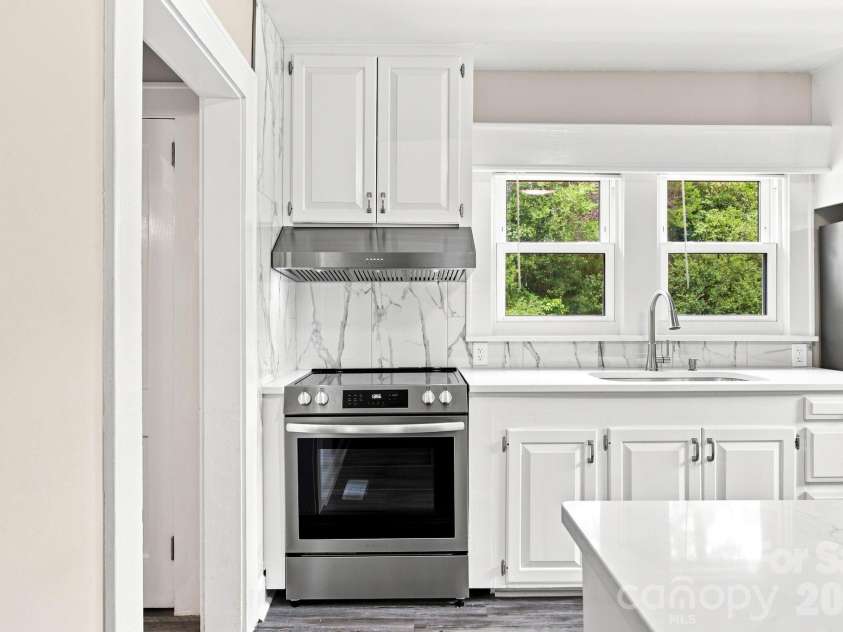 110 Confederate Avenue, Salisbury, NC 28144.  MLS# CAR4405453, YatesRealty ID 39800. 