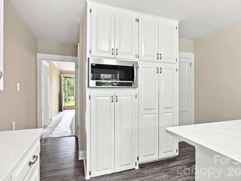 110 Confederate Avenue, Salisbury, NC 28144.  MLS# CAR4405453, YatesRealty ID 39800. 