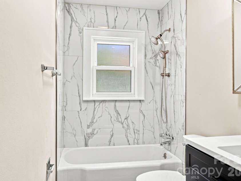 110 Confederate Avenue, Salisbury, NC 28144.  MLS# CAR4405453, YatesRealty ID 39800. 