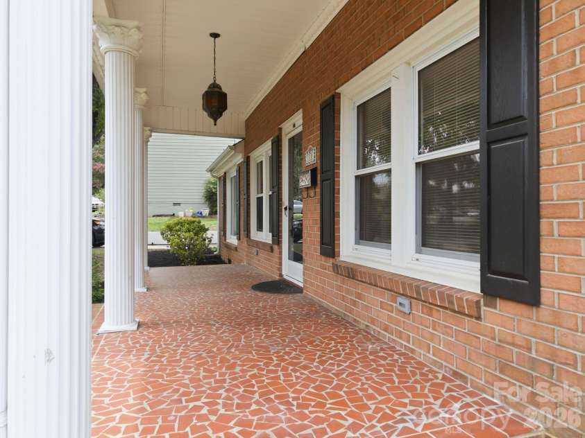 110 Confederate Avenue, Salisbury, NC 28144.  MLS# CAR4405453, YatesRealty ID 39800. 