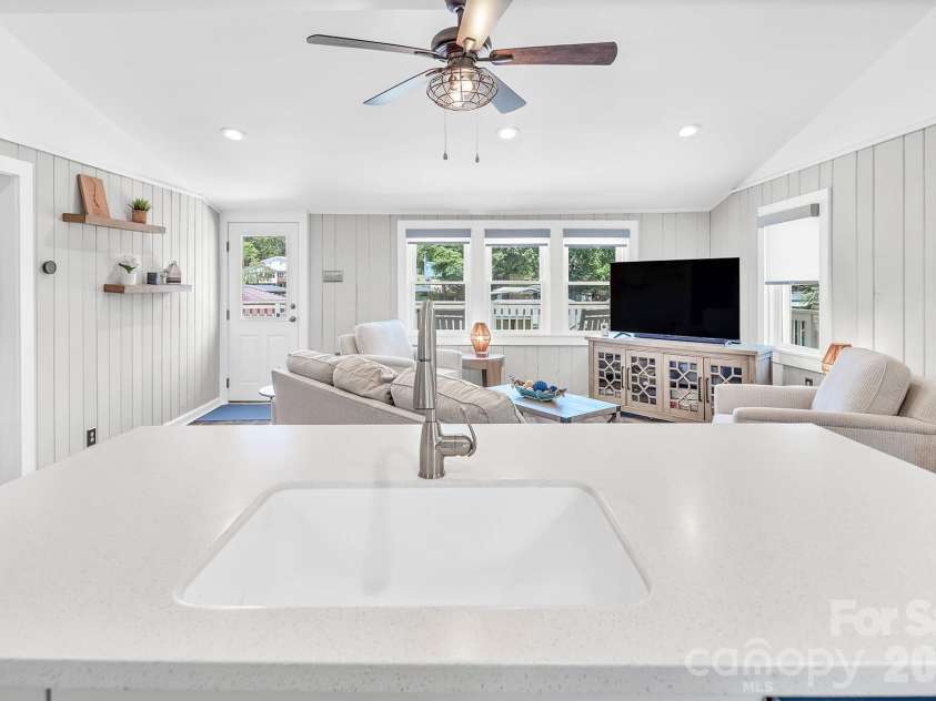 680 Lake Head Road, Norwood, NC 28128.  MLS# CAR4405362, YatesRealty ID 39801. 
