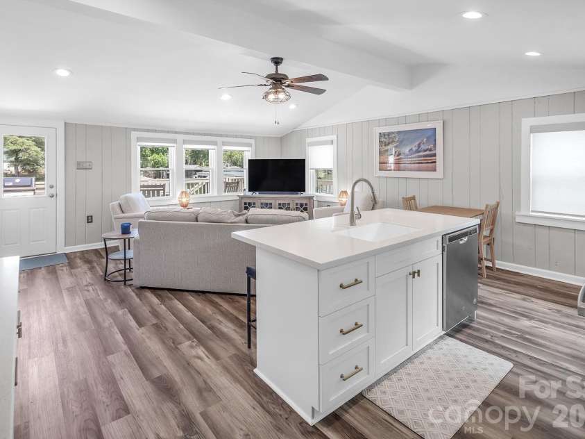 680 Lake Head Road, Norwood, NC 28128.  MLS# CAR4405362, YatesRealty ID 39801. 