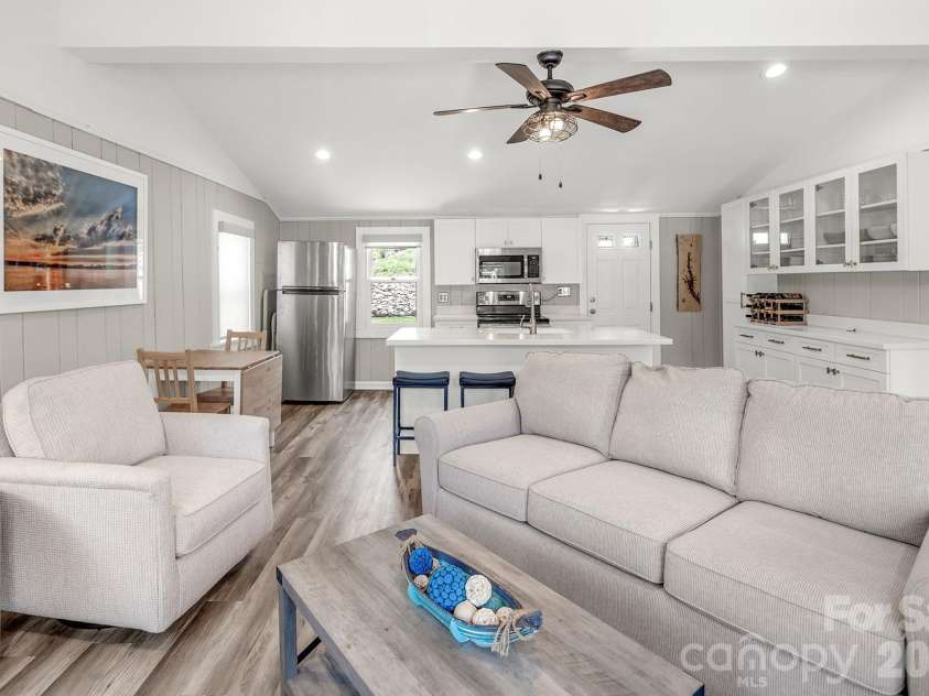 680 Lake Head Road, Norwood, NC 28128.  MLS# CAR4405362, YatesRealty ID 39801. 