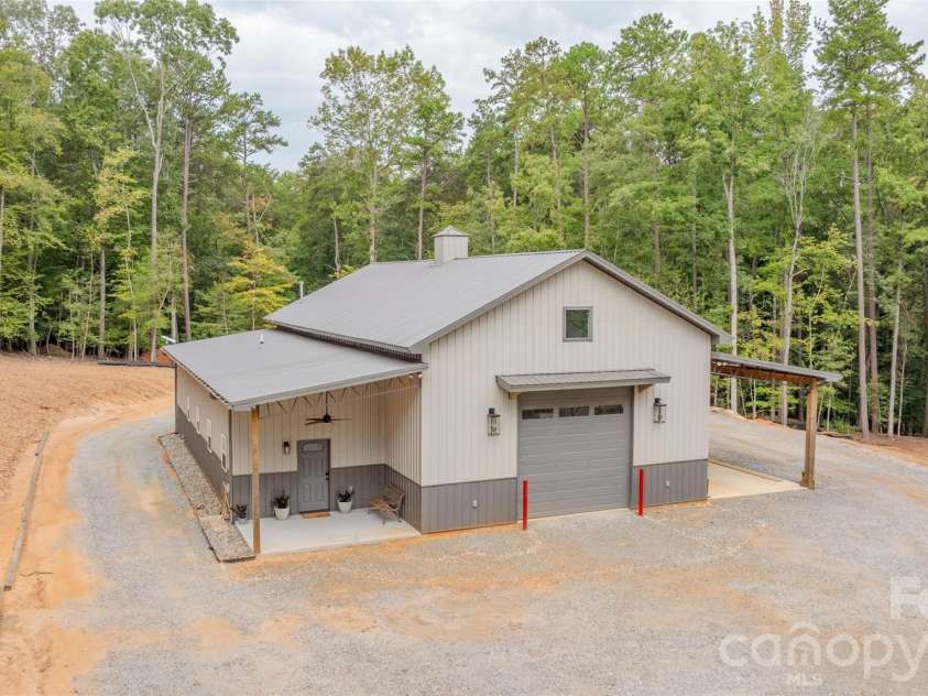 1147 Whispering Winds Drive, Catawba, NC 28609.  MLS# CAR4405476, YatesRealty ID 39802. 