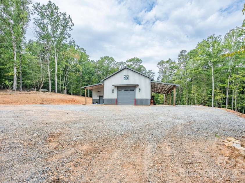 1147 Whispering Winds Drive, Catawba, NC 28609.  MLS# CAR4405476, YatesRealty ID 39802. 