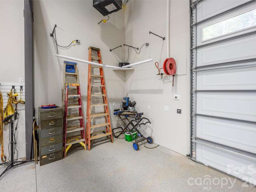 1147 Whispering Winds Drive, Catawba, NC 28609.  MLS# CAR4405476, YatesRealty ID 39802. 