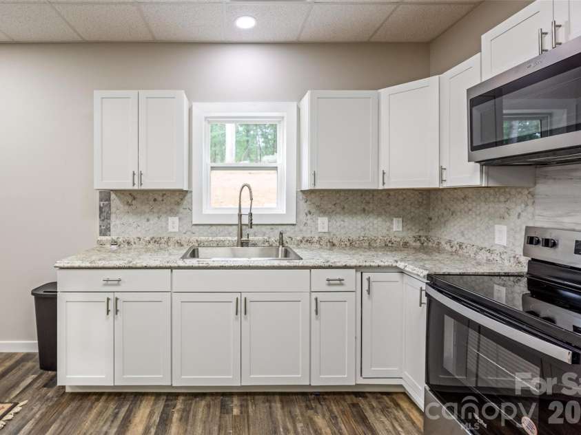 1147 Whispering Winds Drive, Catawba, NC 28609.  MLS# CAR4405476, YatesRealty ID 39802. 