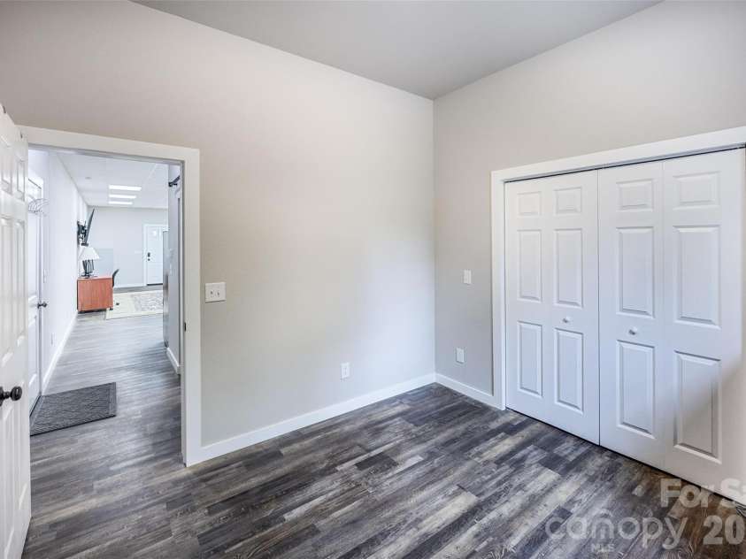 1147 Whispering Winds Drive, Catawba, NC 28609.  MLS# CAR4405476, YatesRealty ID 39802. 