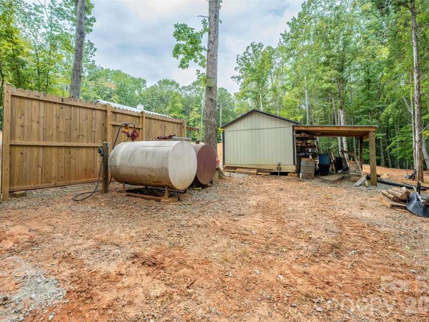1147 Whispering Winds Drive, Catawba, NC 28609.  MLS# CAR4405476, YatesRealty ID 39802. 