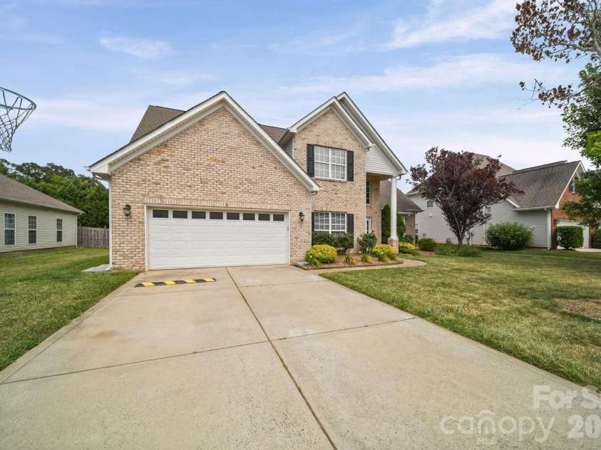 4018 Waxwood Drive, Monroe, NC 28110.  MLS# CAR4404959, YatesRealty ID 39804. 