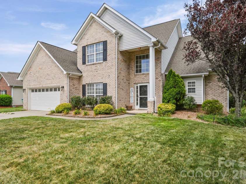 4018 Waxwood Drive, Monroe, NC 28110.  MLS# CAR4404959, YatesRealty ID 39804. 