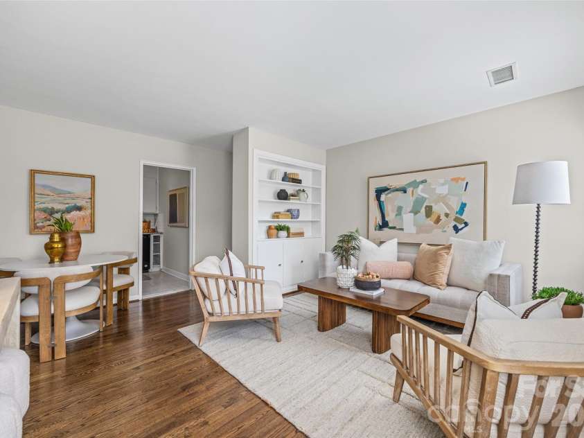 419 Wakefield Drive, Charlotte, NC 28209.  MLS# CAR4405114, YatesRealty ID 39808. 