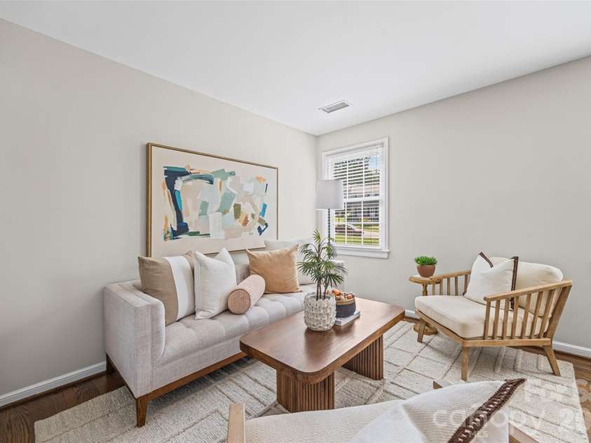419 Wakefield Drive, Charlotte, NC 28209.  MLS# CAR4405114, YatesRealty ID 39808. 