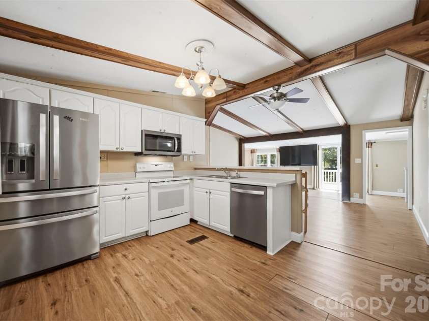 4520 Lake Drive, Sherrills Ford, NC 28673.  MLS# CAR4404925, YatesRealty ID 39809. 