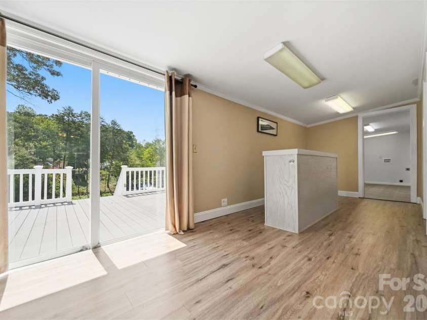 4520 Lake Drive, Sherrills Ford, NC 28673.  MLS# CAR4404925, YatesRealty ID 39809. 