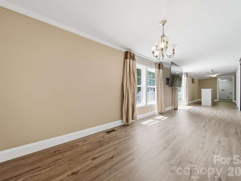 4520 Lake Drive, Sherrills Ford, NC 28673.  MLS# CAR4404925, YatesRealty ID 39809. 