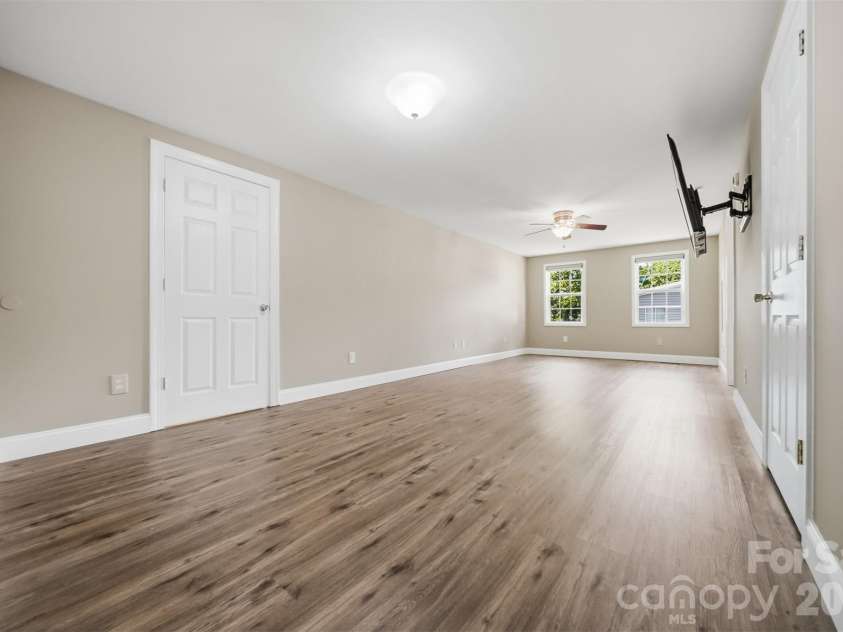 4520 Lake Drive, Sherrills Ford, NC 28673.  MLS# CAR4404925, YatesRealty ID 39809. 