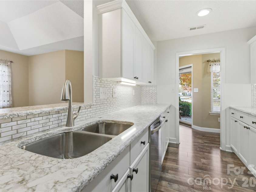 110 Whitehall Drive, Mooresville, NC 28117.  MLS# CAR4268703, YatesRealty ID 3981. 