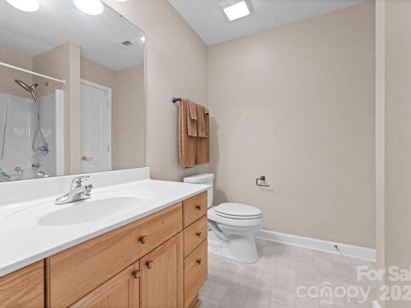 110 Whitehall Drive, Mooresville, NC 28117.  MLS# CAR4268703, YatesRealty ID 3981. 