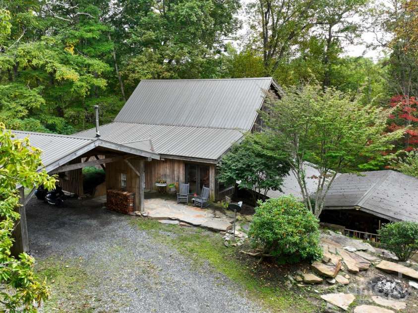 23022 Linville Falls Highway, Linville Falls, NC 28647.  MLS# CAR4178209, YatesRealty ID 3981. 