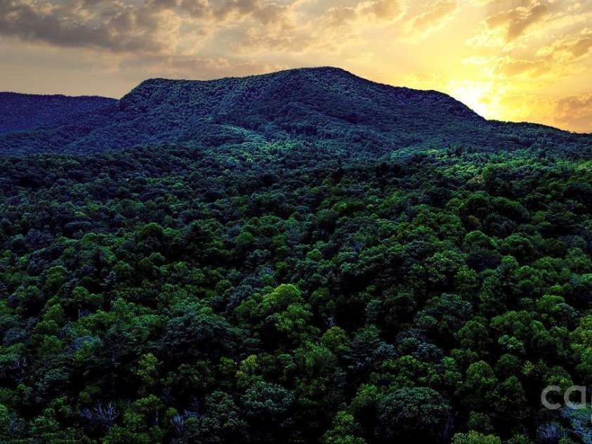 23022 Linville Falls Highway, Linville Falls, NC 28647.  MLS# CAR4178209, YatesRealty ID 3981. 