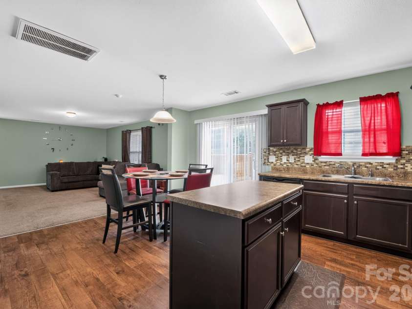 6937 Savannah Springs Drive, Charlotte, NC 28269.  MLS# CAR4404733, YatesRealty ID 39810. 