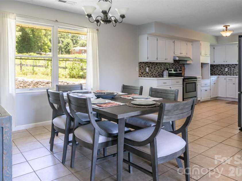 187 Sheehan Road, Fletcher, NC 28732.  MLS# CAR4404622, YatesRealty ID 39815. 