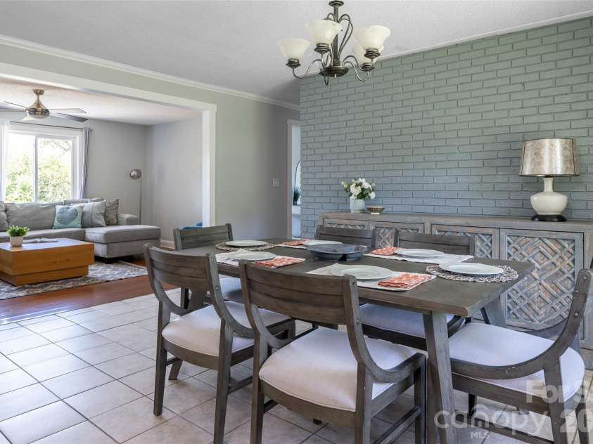 187 Sheehan Road, Fletcher, NC 28732.  MLS# CAR4404622, YatesRealty ID 39815. 