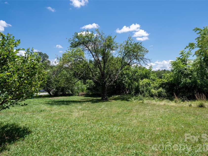 187 Sheehan Road, Fletcher, NC 28732.  MLS# CAR4404622, YatesRealty ID 39815. 