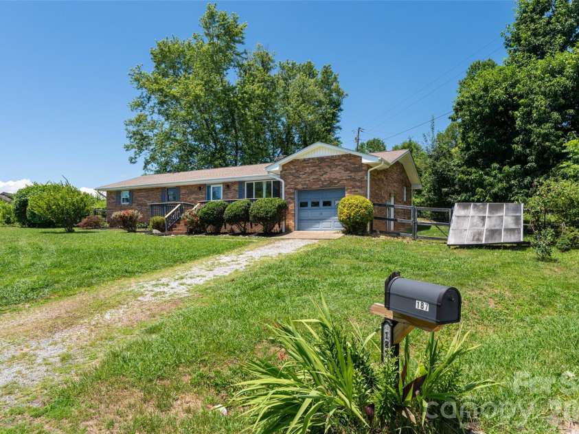 187 Sheehan Road, Fletcher, NC 28732.  MLS# CAR4404622, YatesRealty ID 39815. 